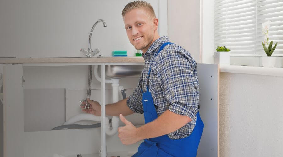 Burst Pipe Emergency Service in Warren, TX